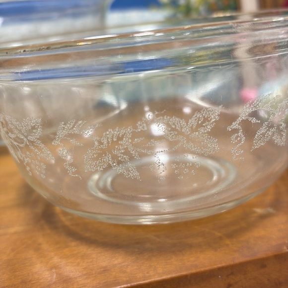 Set of 3 Bartlett Collins Nesting Mixing Bowls Frosted Grape/Grapevine Design - Picture 3 of 5